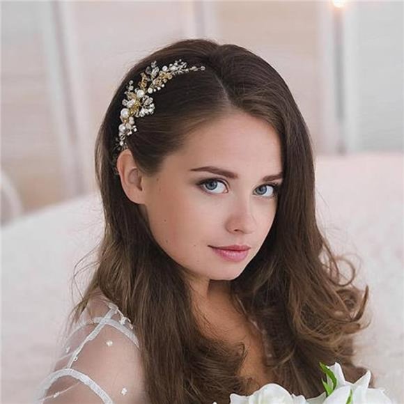 Crystal & Pearl Wedding Hair Comb - Elegant Bridal Accessories - Picture 2 of 4